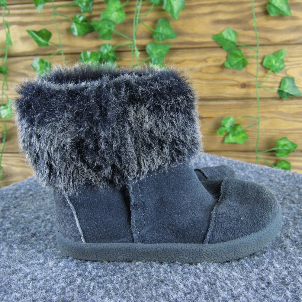 Toms‎ Toddler 7 Gray Faux Suede Faux Fur Lined Ankle Boots Warm Cozy Winter Shoe